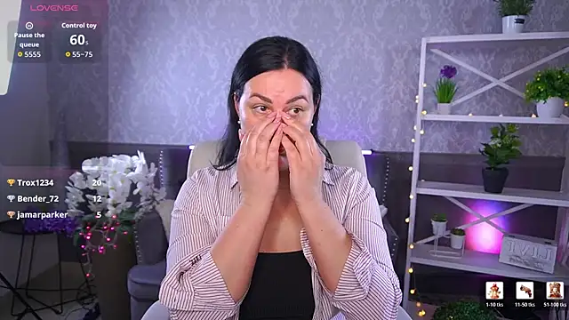 VelvetLuck's Live XXX Chat