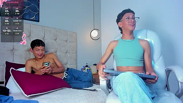 twink_royale18 লাইভ XXX চ্যাট