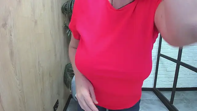 LindaPassionate Chat XXX live