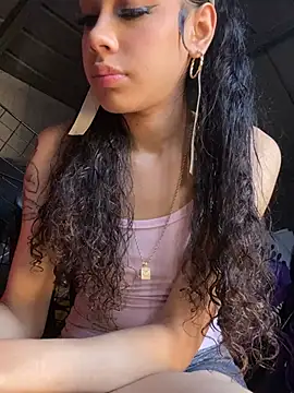 badbaby187 即時 XXX 聊天