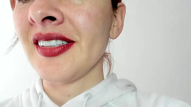 แชท XXX สดของ queen_fetish