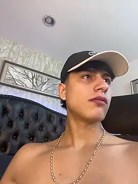 عرض كام Lander_Cruz