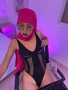 عرض كام naishaa_