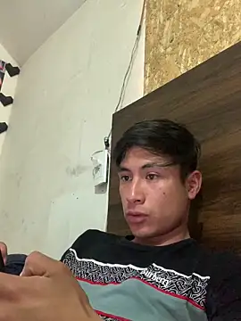 EduardoEspinoza12 Live XXX-chat