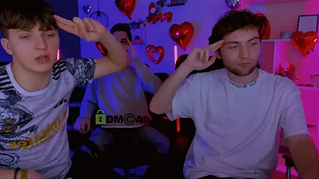 travis_wolf_ Live XXX-chat