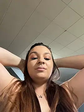 thickfarmtwat élő XXX-chatje