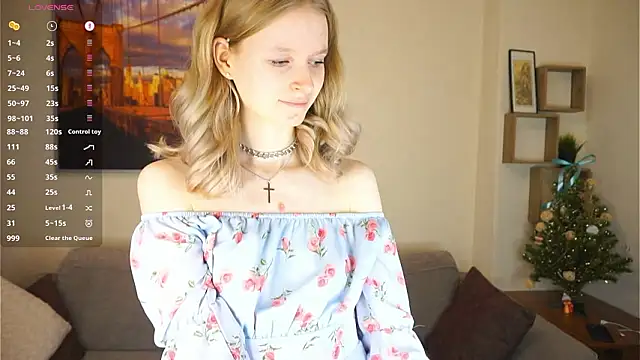 ToyaPletz élő XXX-chatje