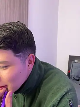 Goldenknight33 Live XXX-chat