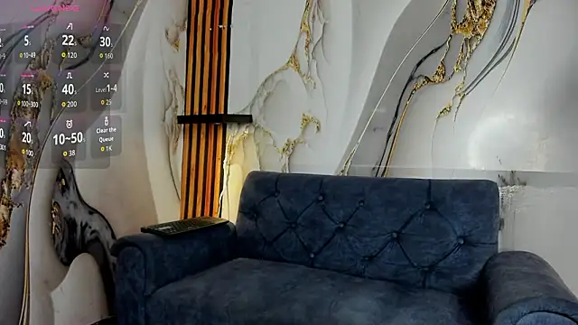 MiaBella_and_Max élő XXX-chatje