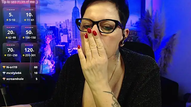 ninarandmann 라이브 XXX 채팅