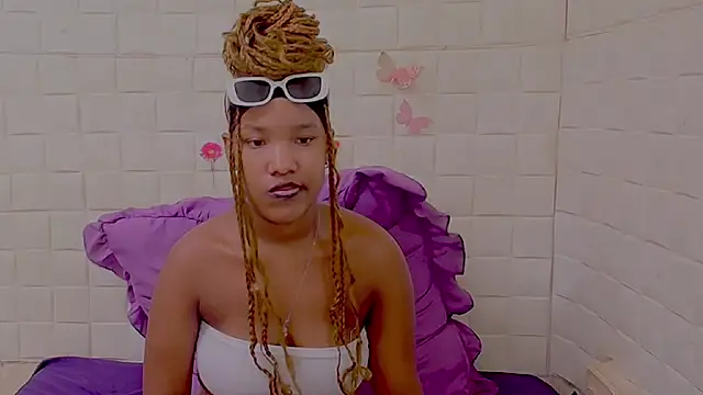 XXX chat uživo modela EroticSexyPrada