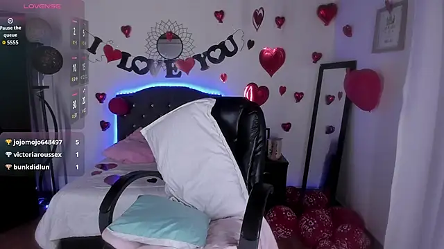 Chatroom XXX en direct de _lia_baby