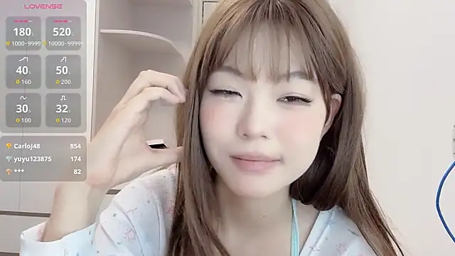 Xiaorui- Chat XXX in diretta