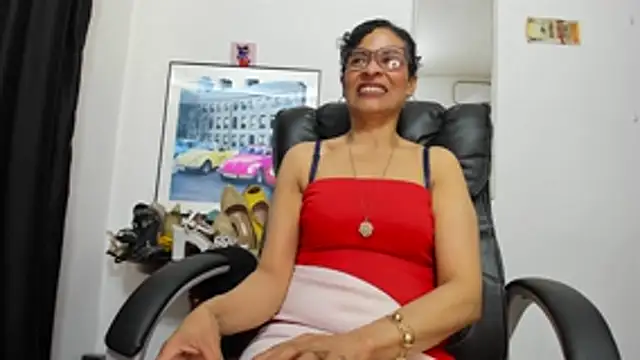 Aries_Mature 网络视讯表演