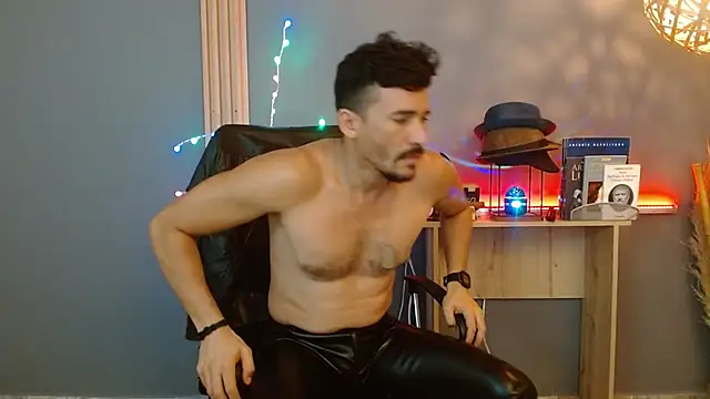 Reiko_85_ Adlı Modelin Web Kamerası Şovu