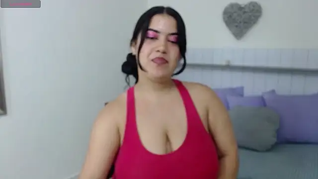 Pertunjukan Kamera Web Aleja_Gold