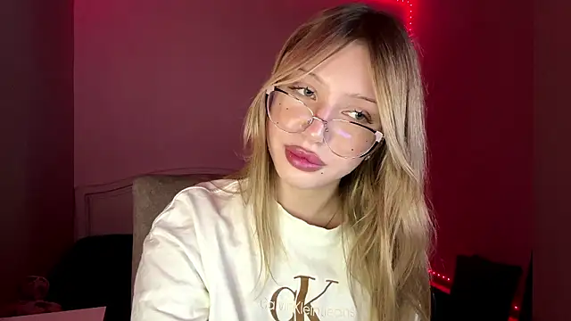 Stefifany Chat XXX live