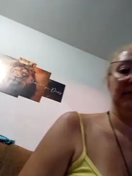 MILEIDE980 Adlı Modelin Canlı XXX Sohbeti