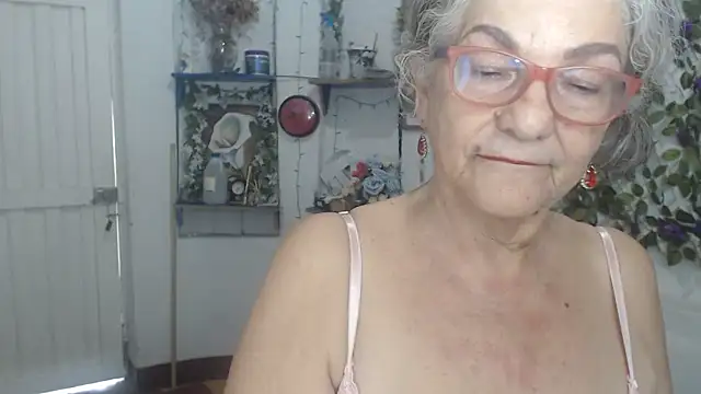 XXX chat uživo modela FunnyGrandma
