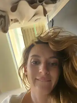 XXX chat uživo modela -AngelAri-