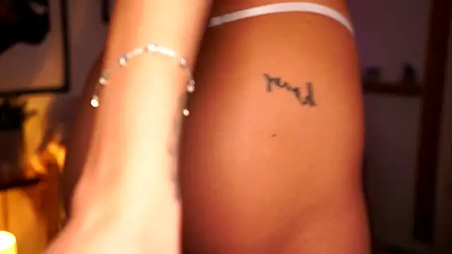 midnightbby_ Adlı Modelin Web Kamerası Şovu