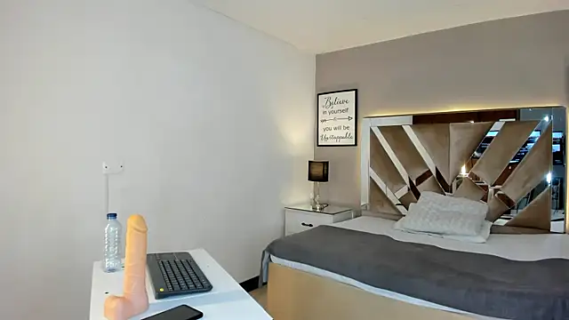 cellestehot 即時 XXX 聊天