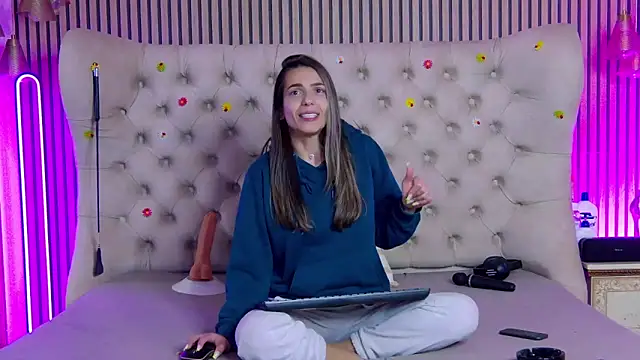 PlayfulShow Webcam show