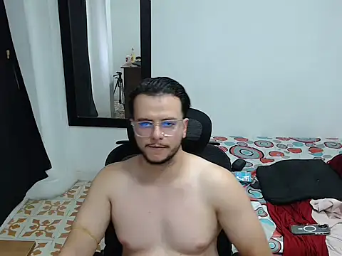 cloudsxxx Live XXX-Chat