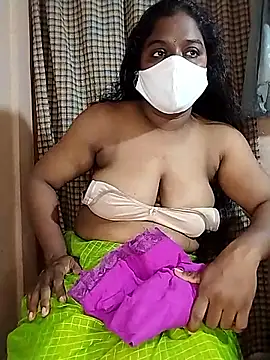 Megha_31: διαδικτυακό σόου στην κάμερα