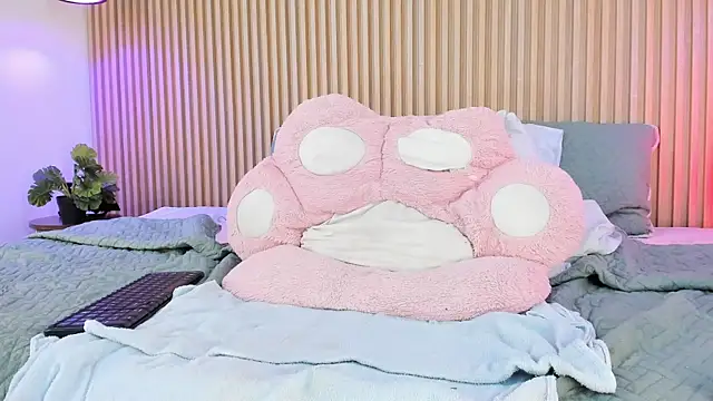 Chatroom XXX en direct de Profanared_