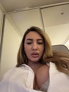 YaaraCollins Obrolan Langsung XXX