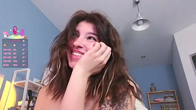 BlushKira élő XXX-chatje