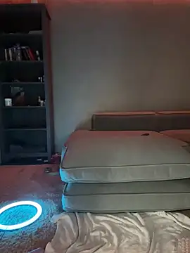 Bastet élő XXX-chatje