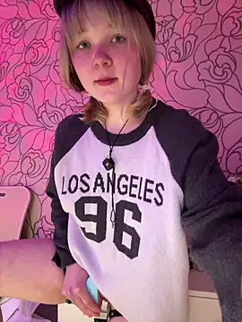 KeLsi_MoRRoe_'s Webcam Show