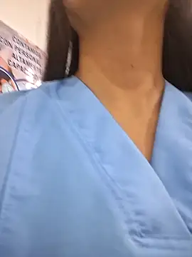 CAROLINE__07's Live XXX Chat