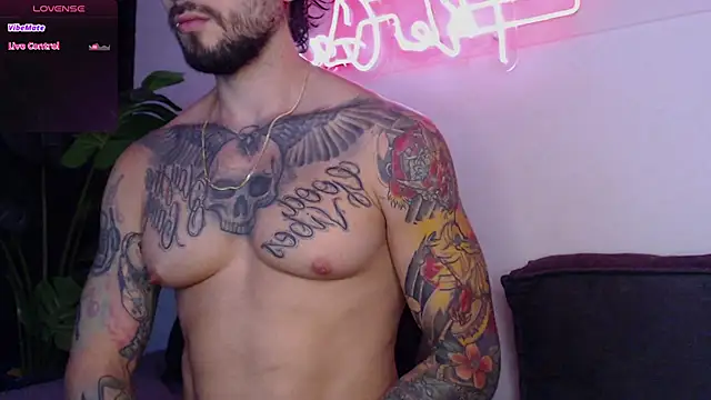 marco_allison43's Live XXX Chat