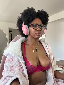 แชท XXX สดของ mochamimi