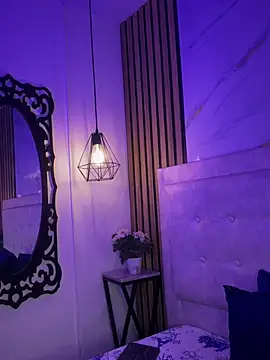 Honey_noir live XXX chat