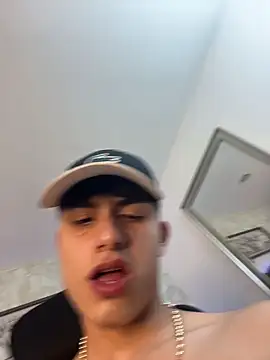 Lander_Cruz 现场XXX聊天