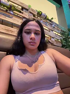 BabyKathy 라이브 XXX 채팅