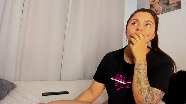 แชท XXX สดของ Sarah_Jhonson