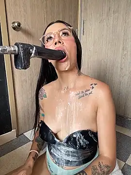 ValentinaBianchi élő XXX-chatje