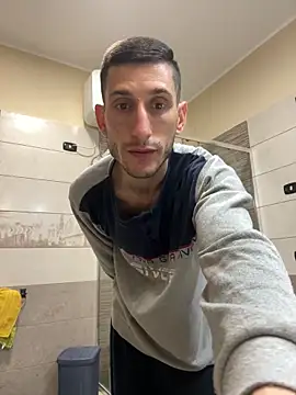 Gionnytav Adlı Modelin Web Kamerası Şovu