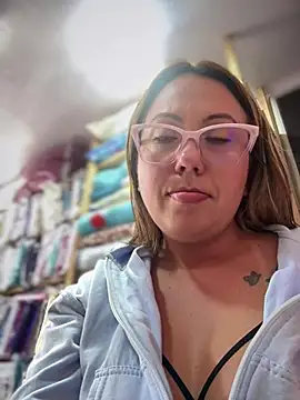 VIOLETA-25_ – Naživo XXX chat