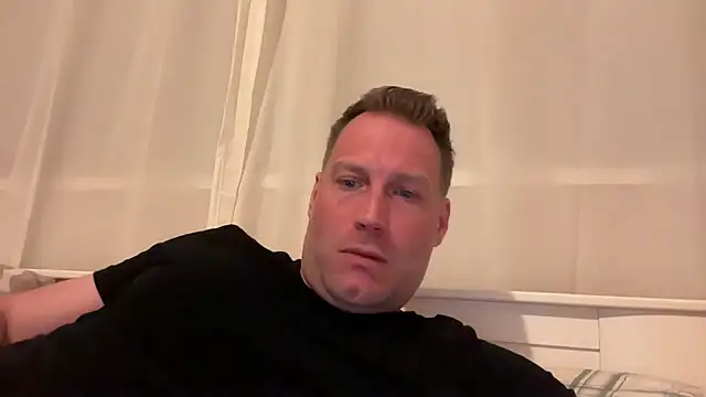 Christian87xxx webkamerás műsora