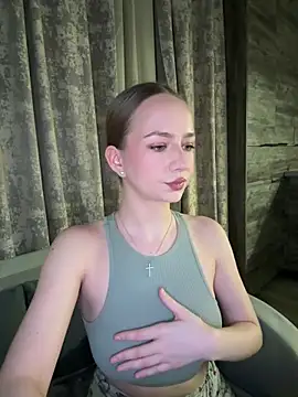 MissOyee Live XXX Chat