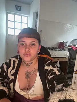 Chatroom XXX en direct de Oshun_Morton