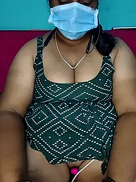 TamilSembaruthi143 Adlı Modelin Web Kamerası Şovu