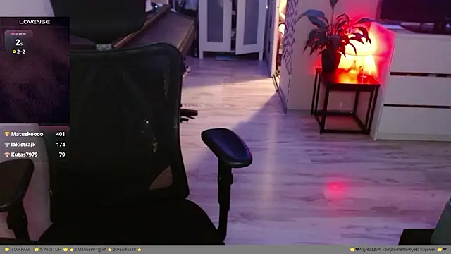 Онлайн чат XXX __Leyla__