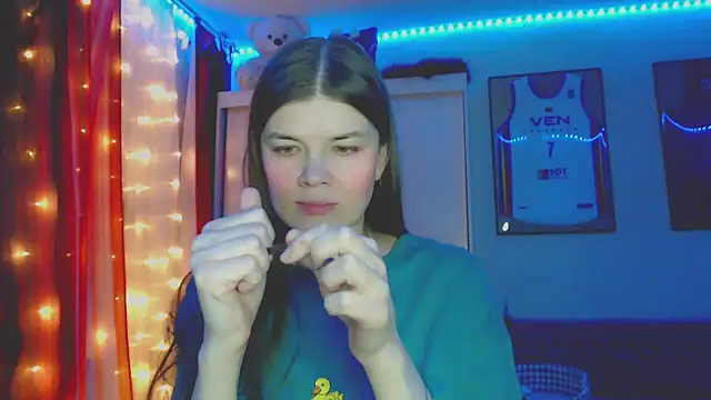 Klementa élő XXX-chatje